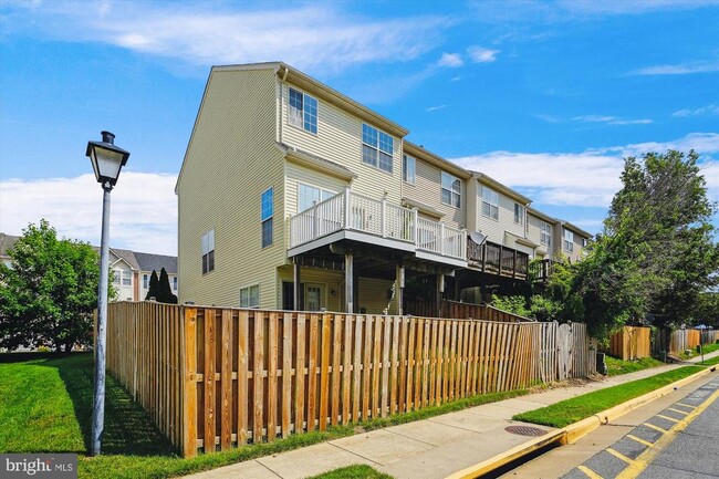 Building Photo - 217 Chesterbrook Ct