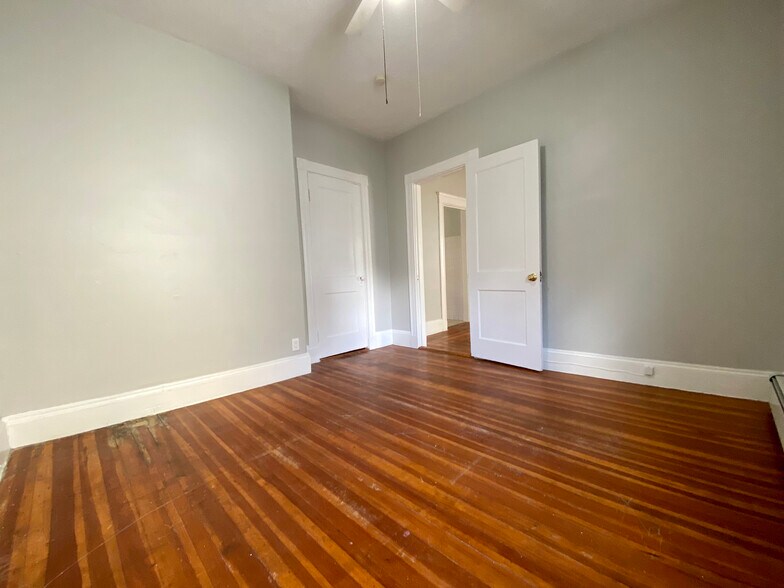 Building Photo - 14 Belknap St