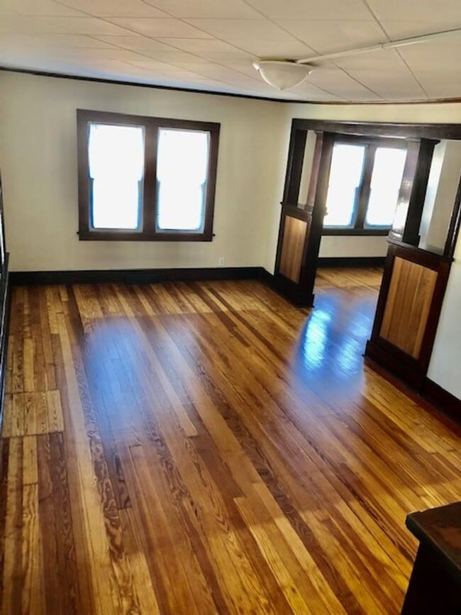 Building Photo - Charming Completely Remodeled Home!