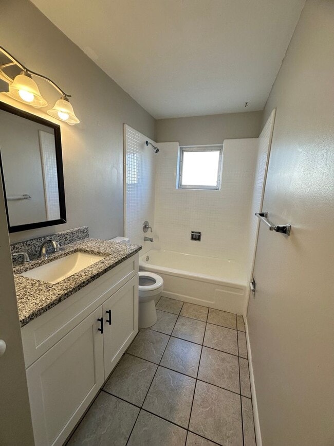 Building Photo - 4946 Viceroy Ct