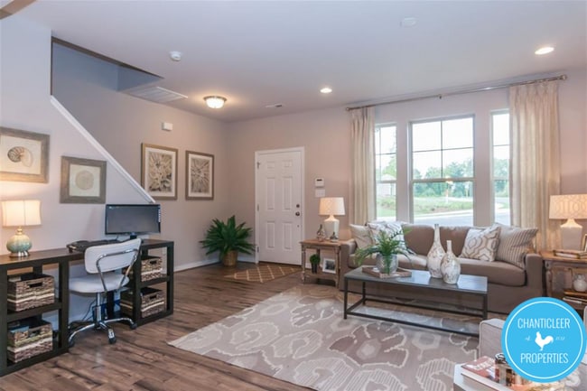 Building Photo - 1007 Metropolitan Dr