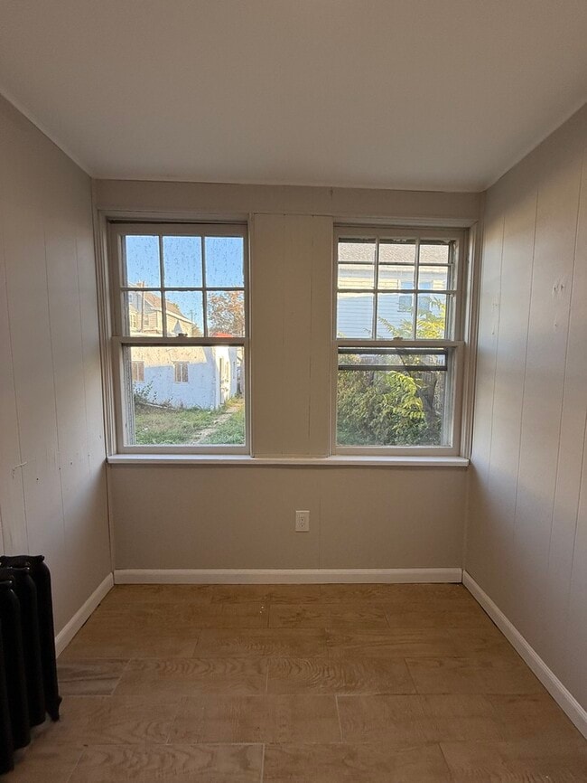 Building Photo - 438 Neville St