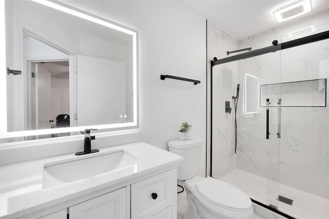 Building Photo - 4420 Withrowwood Ct