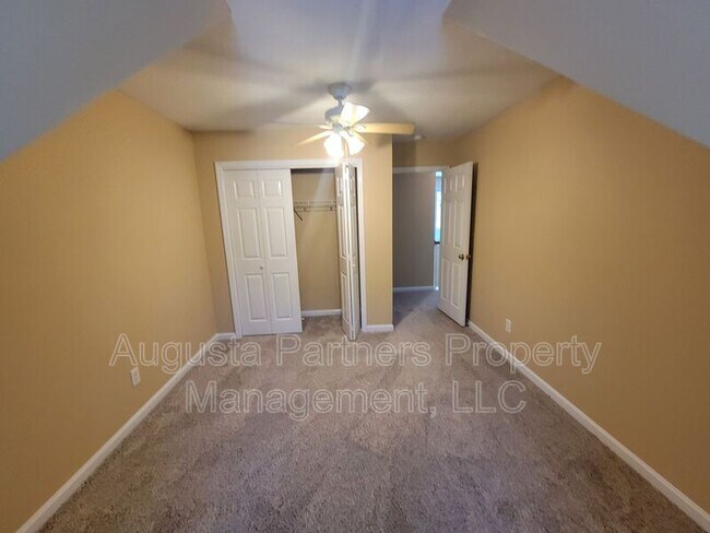 Building Photo - 3719 El Cordero Ranch Springs Rd