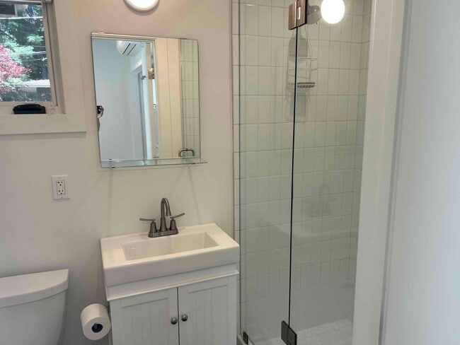 Building Photo - Beautifully Remodeled Studio Downtown