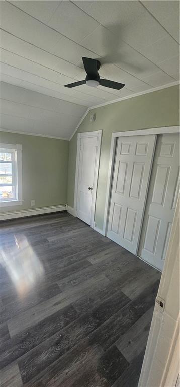 Building Photo - 844 Lonsdale Ave