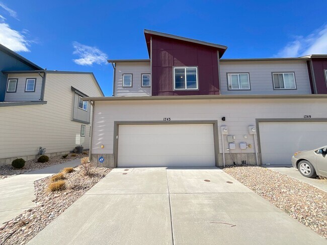 Building Photo - 3 Bedroom Townhome Available Near Voyager Pkwy & Interquest Pkwy!