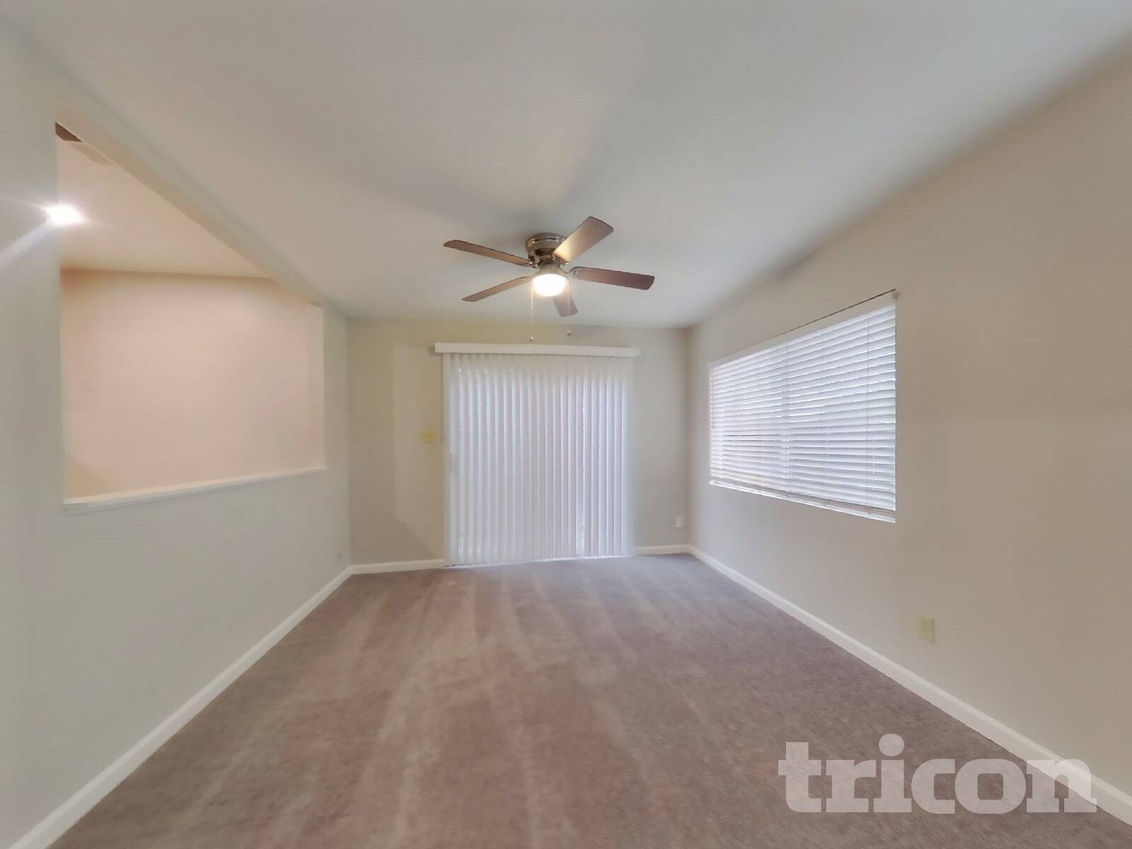 Building Photo - 2749 El Rey St