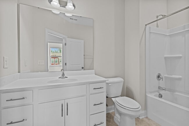 Building Photo - 2888 Macintosh Woods Dr