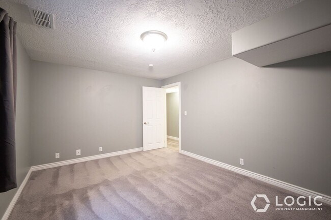 Building Photo - 9385 Tortellini Dr
