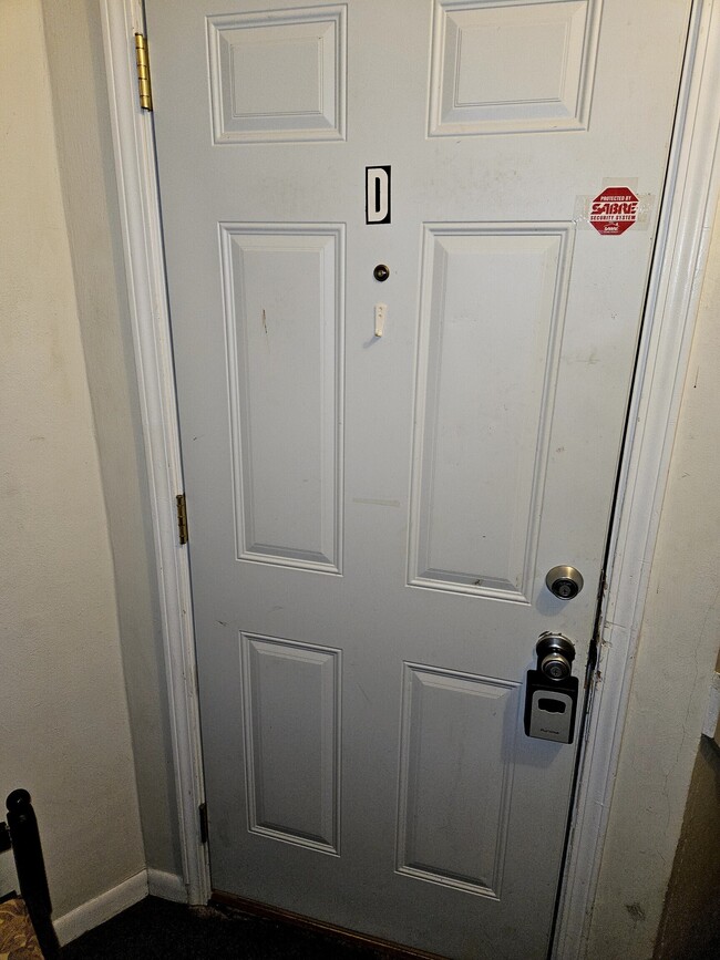 Building Photo - 1944 Shelby St