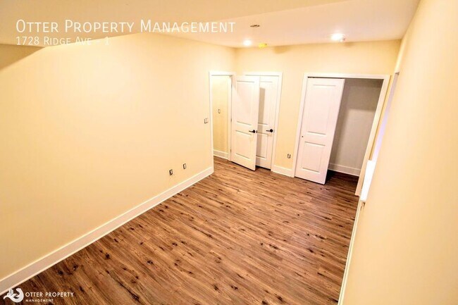 Building Photo - 1728 Ridge Ave