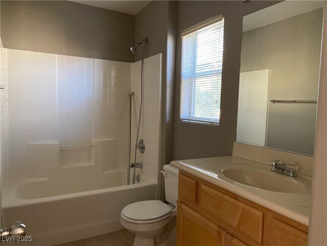 Building Photo - 11183 African Sunset St