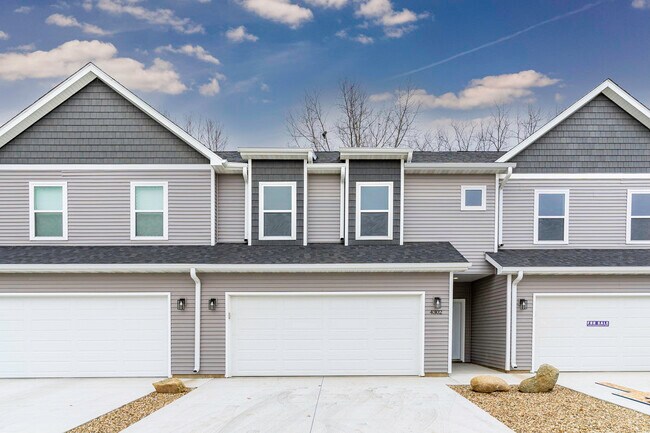 Primary Photo - 4302 Spruce Creek Dr