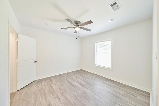 Building Photo - 408 Mcphail St