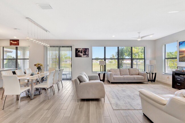 Building Photo - 3244 Dunning Dr