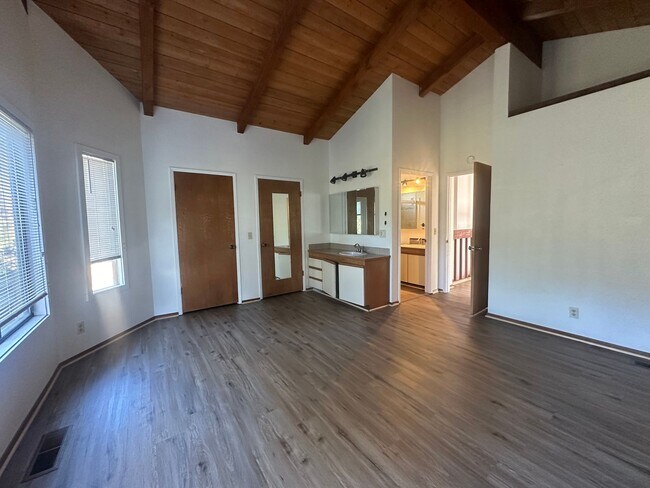 Building Photo - 2 Story Home in Soquel