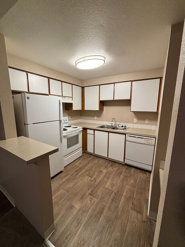 Floorplan - Overlook Pointe Apartments