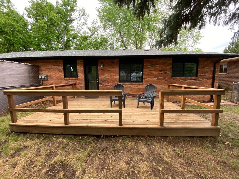 back deck - 1108 Constitution Ave