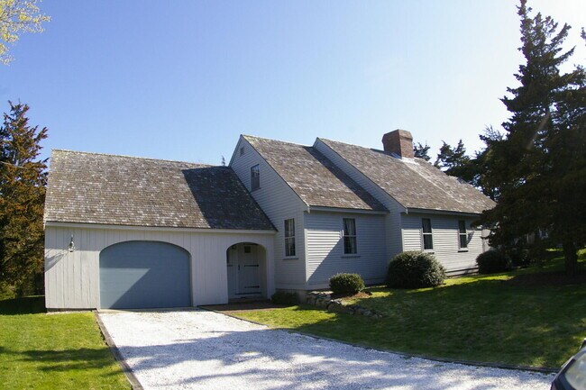 Building Photo - 12 Seavers Rd