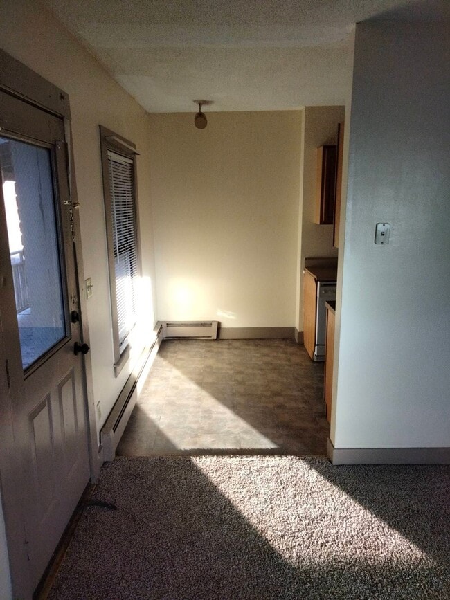 Building Photo - 54 Alden St