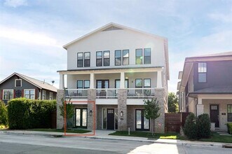 Building Photo - 617 N Tyler St