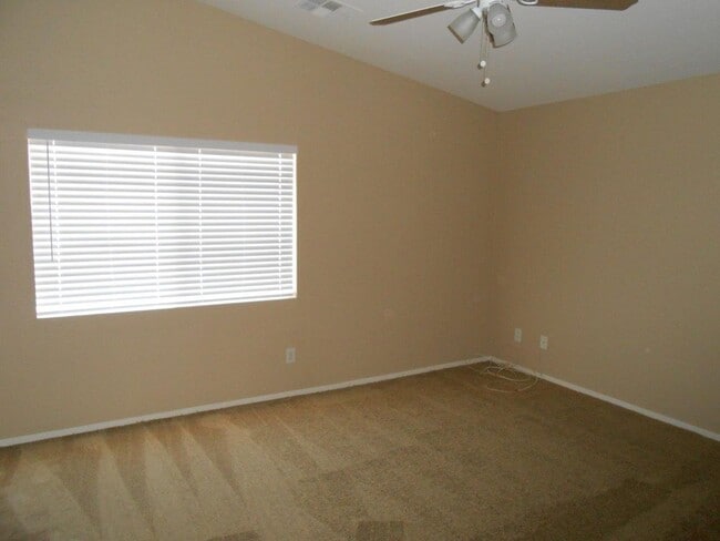 Building Photo - 3516 Hazelnut Pine Pl