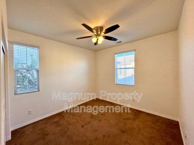 Building Photo - 40372 Calle Real
