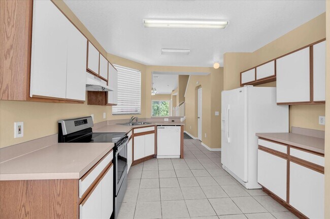 Building Photo - 9624 Carlsdale Dr