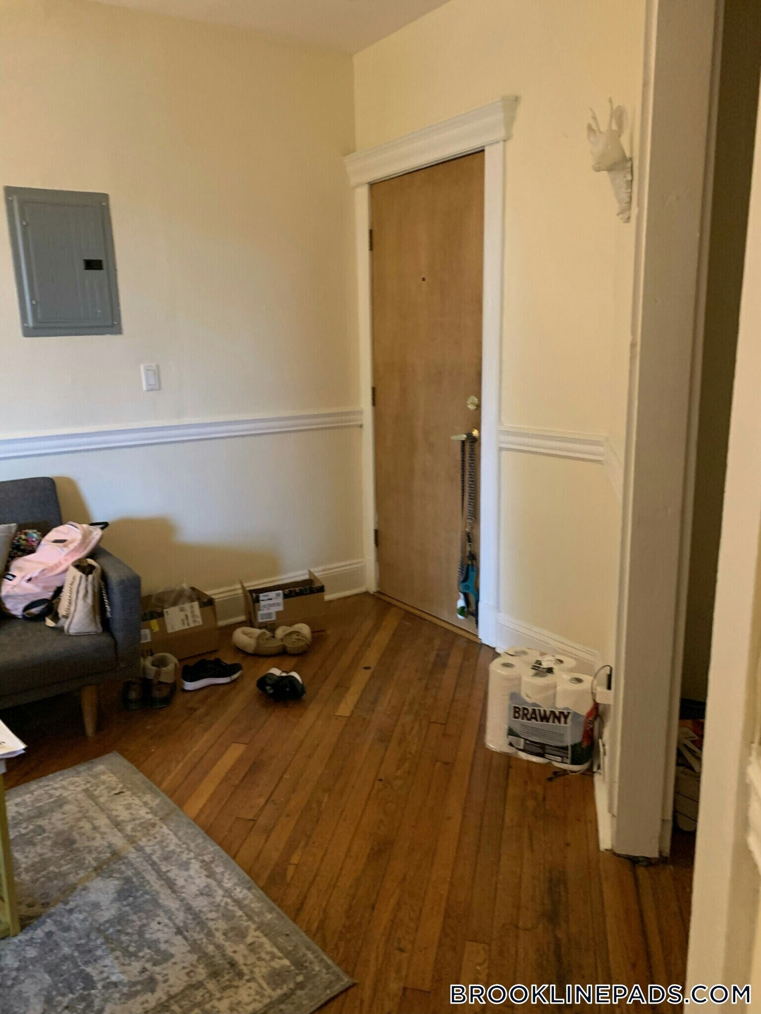 Building Photo - 360 Riverway