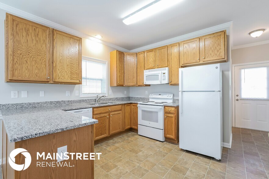 Building Photo - 5330 Mercedes Dr