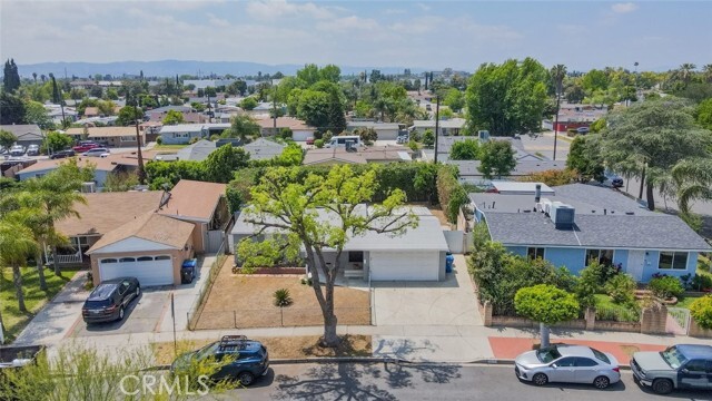 Building Photo - 7865 Cantaloupe Ave