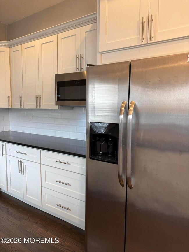 Building Photo - 35 Arno St