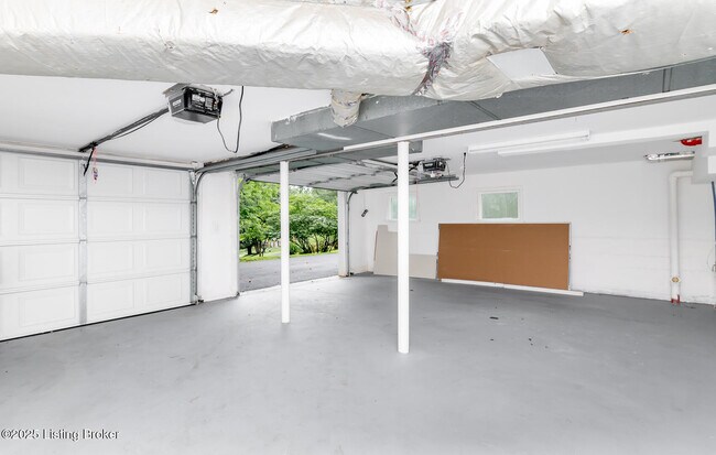 Building Photo - 7110 Fox Harbor Rd