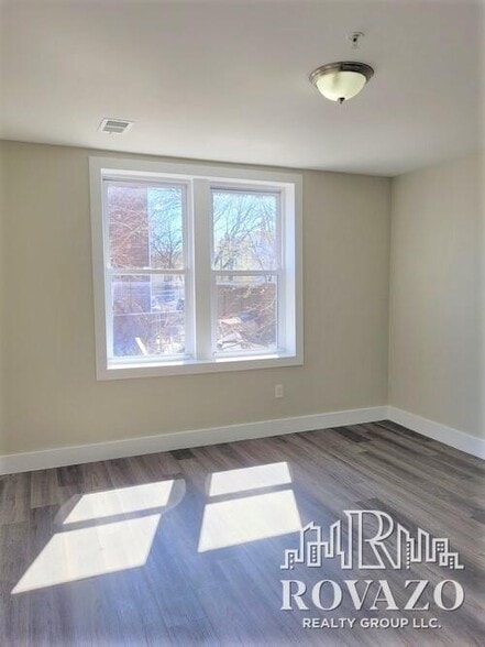 Building Photo - 175 Munn Ave