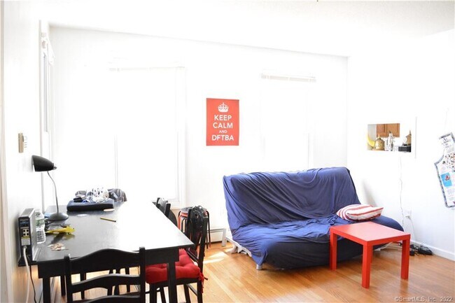 Building Photo - 58 Mansfield St