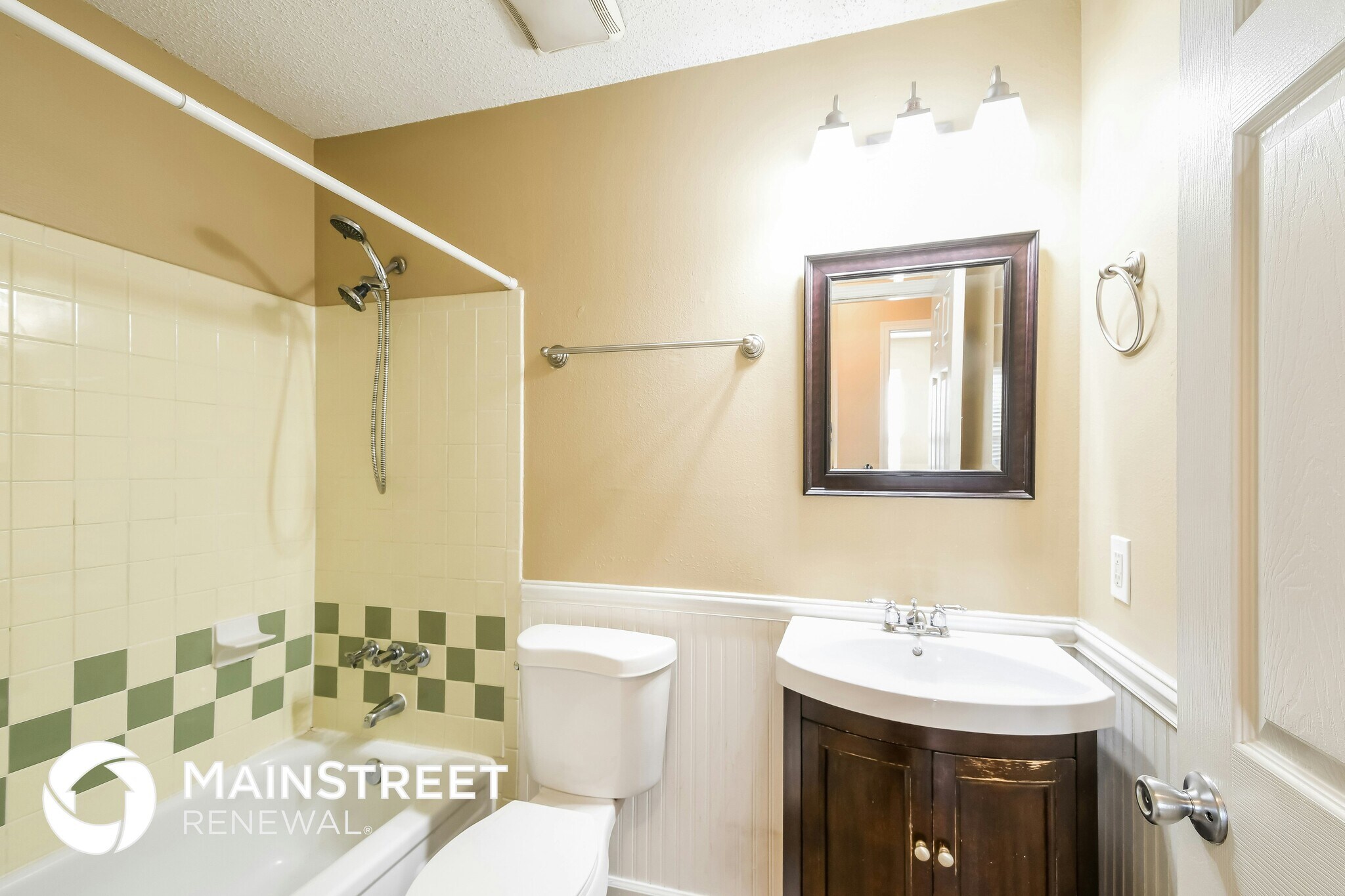 Building Photo - 5861 Falcon View Ln