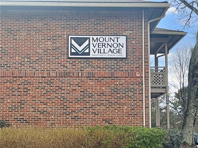 Building Photo - 475 Mount Vernon Hwy NE