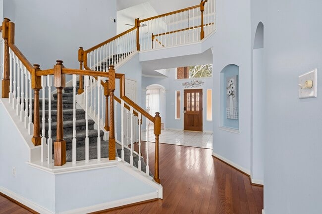 Building Photo - 2123 Mossy Trail Dr