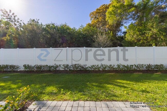 Building Photo - 458 Salisbury Cir