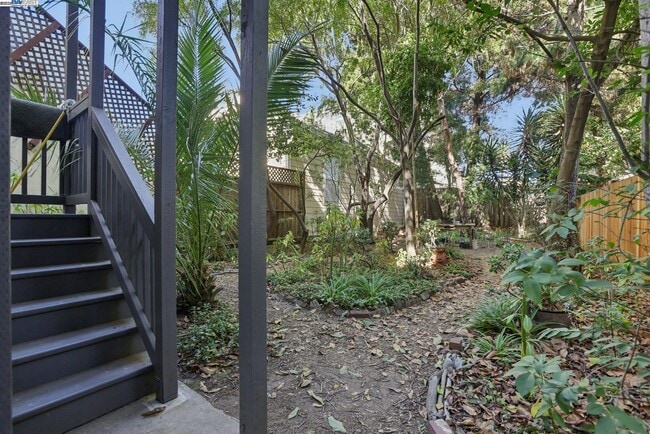 Building Photo - 3564 17th St