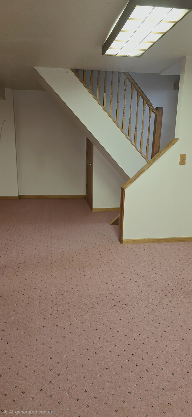 Building Photo - 9112 E Prospect Rd