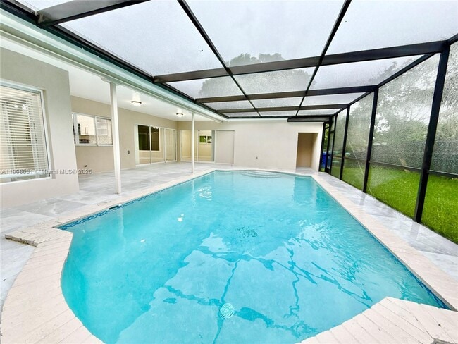 Building Photo - 6708 Camelia Dr