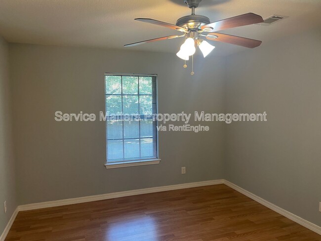 Building Photo - 5067 Serry Ln