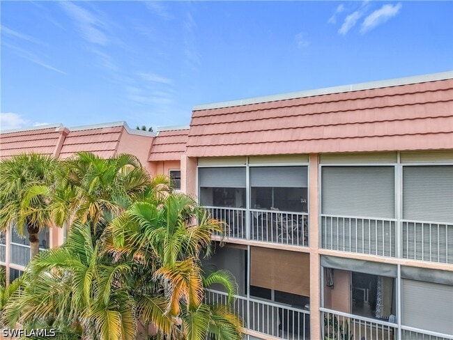 Building Photo - 150 Turtle Lake Ct