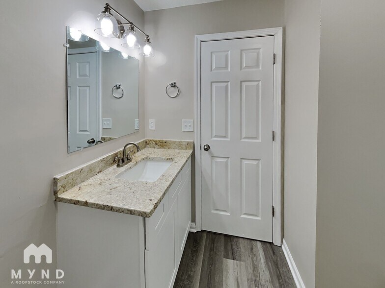 Building Photo - 5491 La Fleur Trail