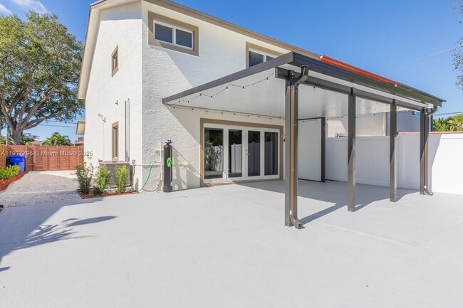 Building Photo - 2795 N 40th Ave