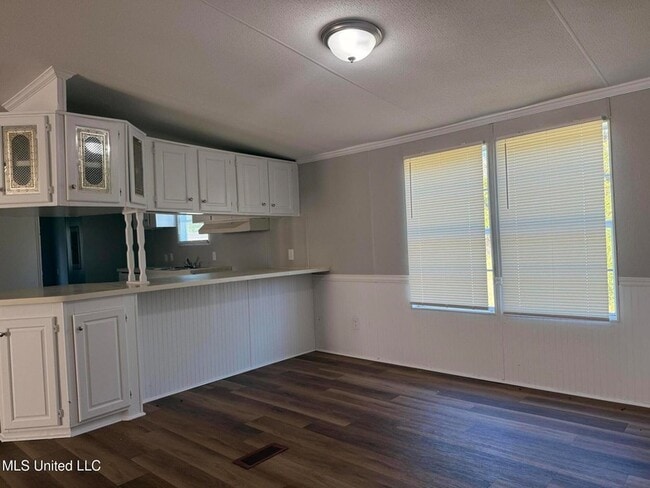 Building Photo - 103 Cedar Ridge Blvd