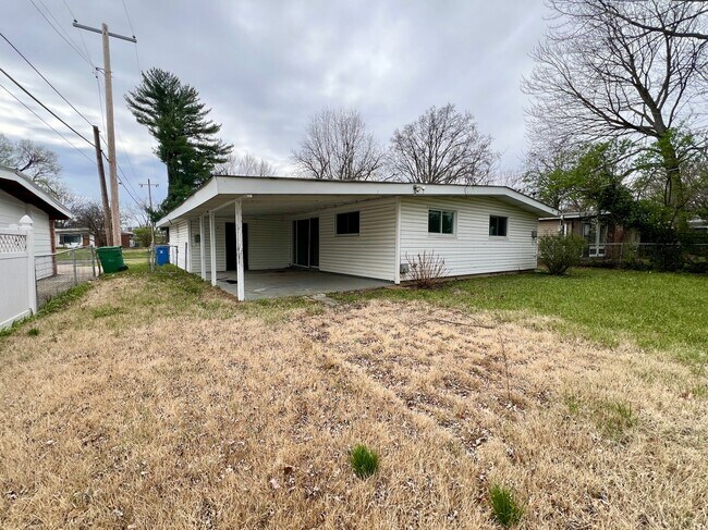 Building Photo - Charming 3-bedroom, 1-bath home located in Florissant