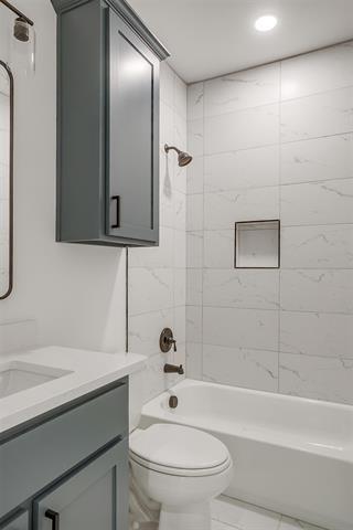 Building Photo - 3815 Silver Creek Ct